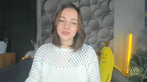 Snapshot of cutesmile_sharon chatting on 12/20/24, 01:47 cutesmile sharon online show from 12/20/24, 01:47
