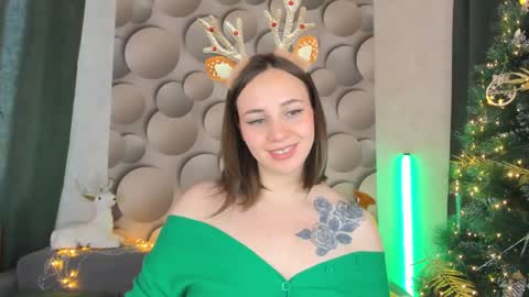 Snapshot of cutesmile_sharon chatting on 12/25/24, 05:05 cutesmile sharon online show from 12/25/24, 05:05