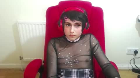 Snapshot of cutest_princess chatting on 09/18/25, 10:34 cutest_princess online show from 09/18/25, 10:34