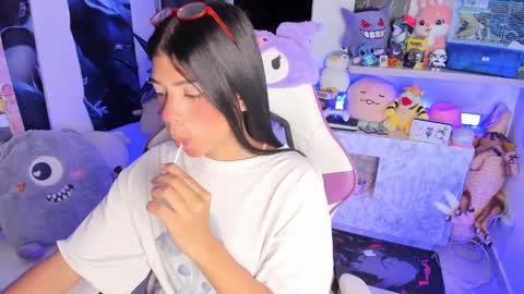 Snapshot of cutestephuwu chatting on 03/08/25, 01:17  - independent model online show from 03/08/25, 01:17