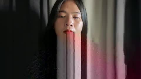 cute online show from 05/01/26, 08:19