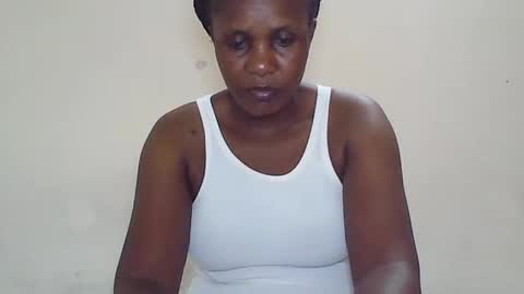 Snapshot of cutetinah chatting on 06/17/26, 07:04 TAMARA online show from 06/17/26, 07:04