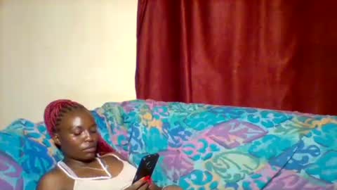 cutey_lunar online show from 01/30/25, 07:15