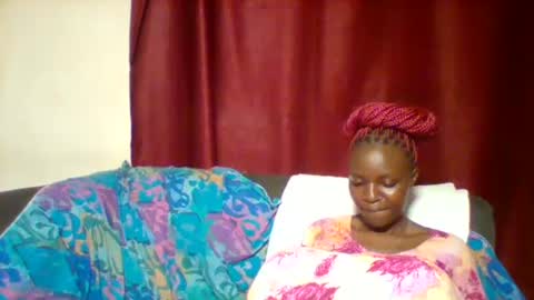 cutey_lunar online show from 02/01/25, 02:58