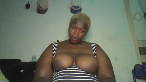 Snapshot of cutey_mellanin chatting on 09/21/25, 05:03 cutey_mellanin online show from 09/21/25, 05:03