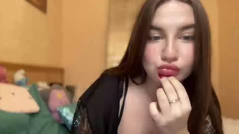 CuteAnn online show from 10/07/25, 03:53