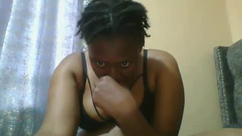 Snapshot of cutezarina chatting on 05/18/26, 10:43 cutezarina online show from 05/18/26, 10:43