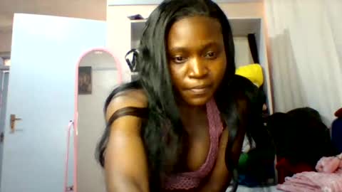 Snapshot of cutezola chatting on 01/10/26, 08:16 cutezola online show from 01/10/26, 08:16