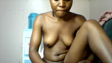 Snapshot of cutezola chatting on 02/03/26, 08:41 cutezola online show from 02/03/26, 08:41