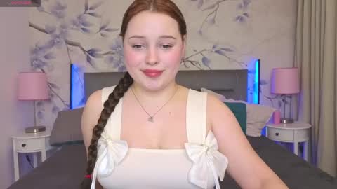 Nika  online show from 05/05/26, 12:35