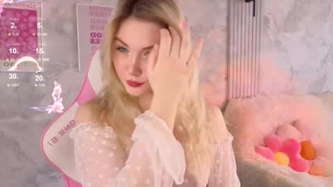 Snapshot of cutie_angels chatting on 02/21/26, 04:24 HelloMy name Eva online show from 02/21/26, 04:24