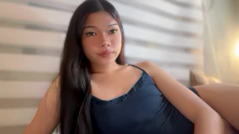cutie_chinnie online show from 04/23/26, 06:43