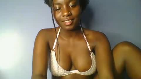 cutie_choco online show from 04/05/26, 09:01