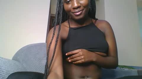 cutie_choco online show from 04/15/26, 07:58