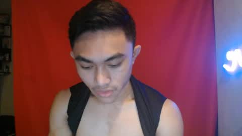 Snapshot of cutie_hunk69 chatting on 06/20/26, 02:36 cutie_hunk69 online show from 06/20/26, 02:36