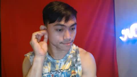 Snapshot of cutie_hunk69 chatting on 07/25/26, 02:42 cutie_hunk69 online show from 07/25/26, 02:42