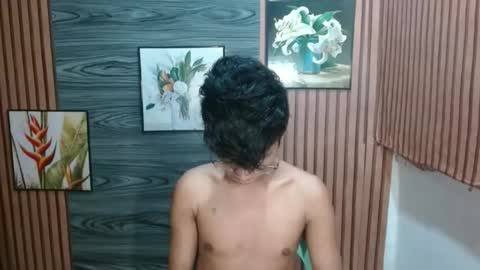 cutie_mico online show from 11/11/25, 09:53