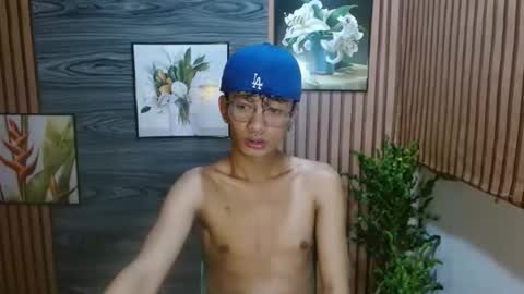 cutie_mico online show from 11/16/25, 09:37