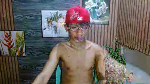 cutie_mico online show from 11/25/25, 08:36
