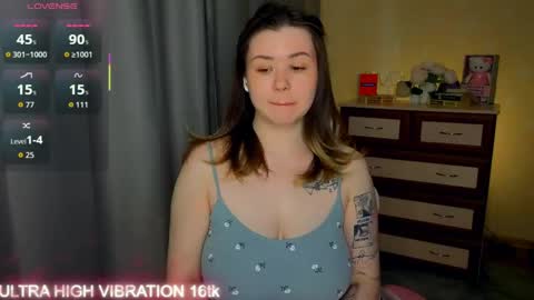 Snapshot of cutie_mili chatting on 05/12/26, 08:22 mili online show from 05/12/26, 08:22