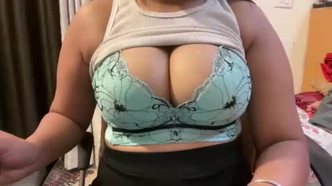 Snapshot of cutie_ruhi chatting on 02/20/26, 07:36 Ruhii online show from 02/20/26, 07:36