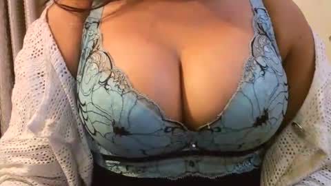 Snapshot of cutie_ruhi chatting on 03/22/26, 08:23 Ruhii online show from 03/22/26, 08:23