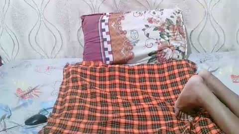 cutie_sally online show from 10/31/25, 11:17