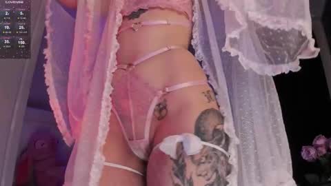 Snapshot of cutie_sensei chatting on 12/16/25, 03:55 Kira online show from 12/16/25, 03:55