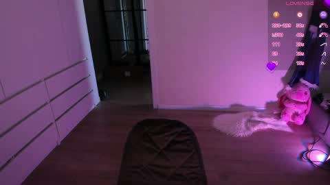 Snapshot of cutie_sensei chatting on 04/04/26, 09:51 Kira online show from 04/04/26, 09:51