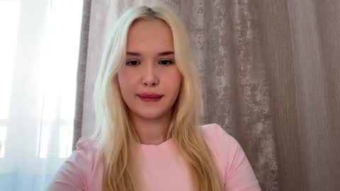 Snapshot of cutiee_chloe chatting on 03/28/26, 07:30 Chloe online show from 03/28/26, 07:30
