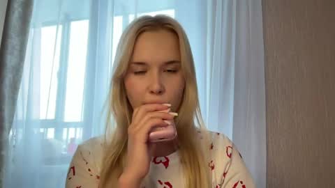 Snapshot of cutiee_chloe chatting on 04/13/26, 07:47 Chloe online show from 04/13/26, 07:47