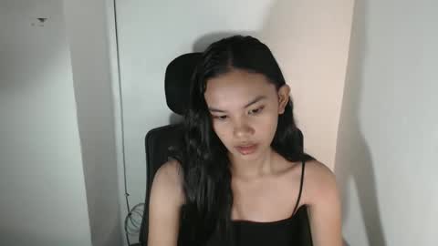 Snapshot of cutiee_lily2 chatting on 05/12/26, 06:10 cutiee_lily2 online show from 05/12/26, 06:10