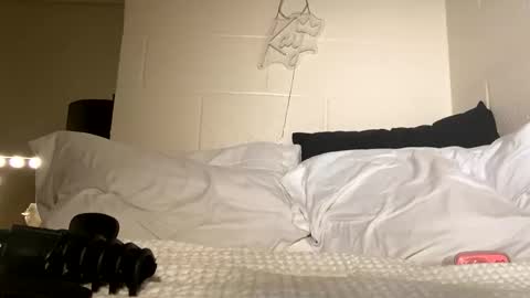 Snapshot of cutieeeva chatting on 02/23/26, 09:56 cutieeeva online show from 02/23/26, 09:56