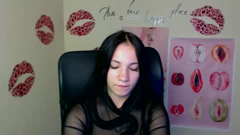 Emma online show from 06/10/26, 06:23