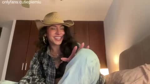 cutiepiemiu -  online show from 06/25/26, 05:23
