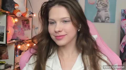 Snapshot of cutierori chatting on 02/27/25, 05:15 Rori  Instagram cutierori  online show from 02/27/25, 05:15