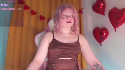 Snapshot of cutiesue chatting on 02/16/26, 01:35 CutieSue online show from 02/16/26, 01:35