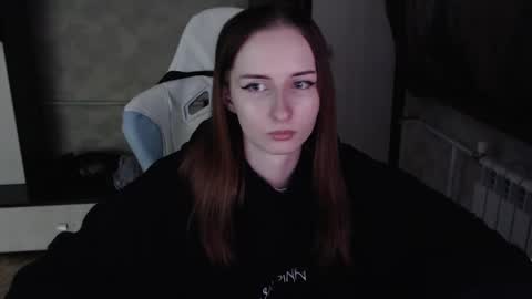 Snapshot of cutti_crystal chatting on 02/24/26, 01:14 Cutti Crystal online show from 02/24/26, 01:14