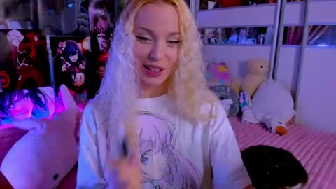 Nora online show from 06/03/26, 08:25
