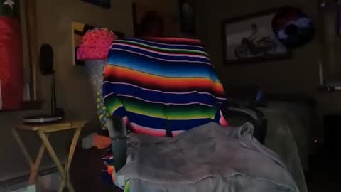 Snapshot of cutty71 chatting on 10/31/25, 08:59 Wedito online show from 10/31/25, 08:59