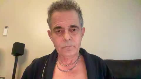 Snapshot of cwaddle chatting on 05/08/26, 09:58 cwaddle online show from 05/08/26, 09:58