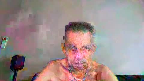 Snapshot of cwaddle chatting on 05/28/26, 12:13 cwaddle online show from 05/28/26, 12:13