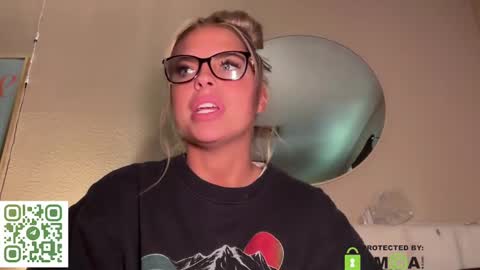 Snapshot of cxbraj chatting on 01/15/25, 10:13 cxbraj online show from 01/15/25, 10:13