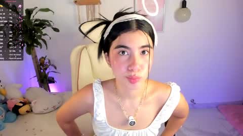 Snapshot of cyber_lizz chatting on 04/07/26, 11:48 Liz online show from 04/07/26, 11:48