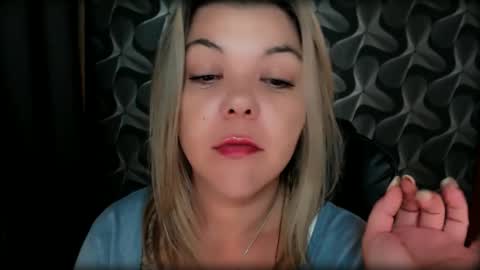 Snapshot of cyberdomme chatting on 09/17/25, 11:17 Full time mean bitch. online show from 09/17/25, 11:17