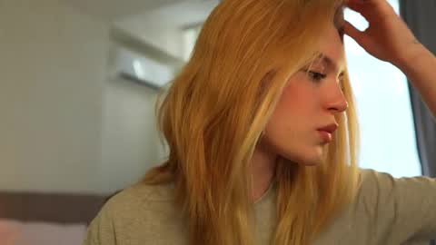 Snapshot of cyberheart_ chatting on 10/02/25, 12:56 EMILY online show from 10/02/25, 12:56