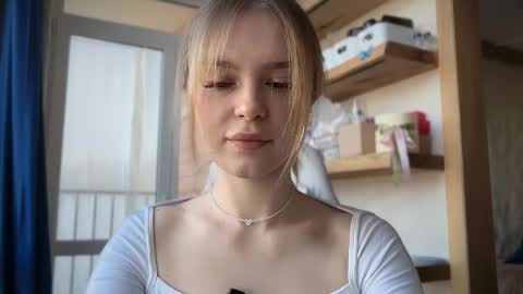 Snapshot of cyberl0ve_ chatting on 04/15/26, 01:40 Im Emi streaming with my friend Reyna today online show from 04/15/26, 01:40