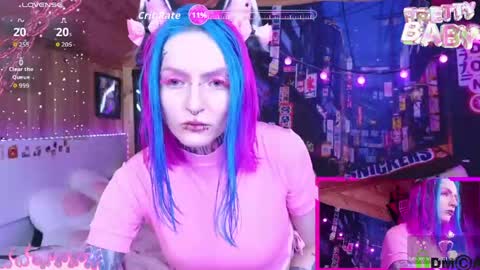 Snapshot of cybernekko chatting on 04/25/26, 05:21 Neko online show from 04/25/26, 05:21
