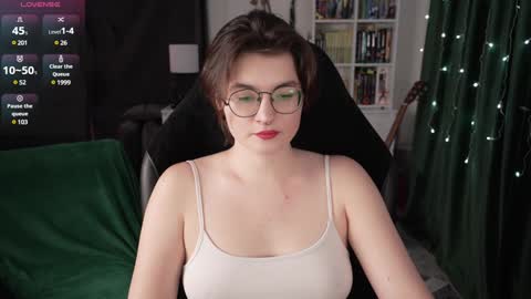 Helen Blossom online show from 01/10/25, 06:49