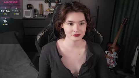 Helen Blossom online show from 06/24/26, 02:16